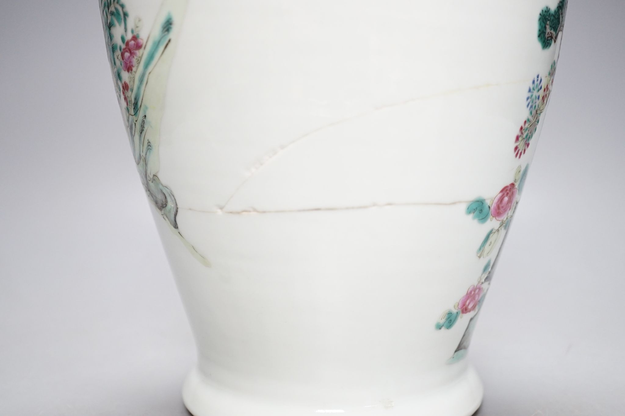 A 19th century Chinese famille rose vase, 35cm